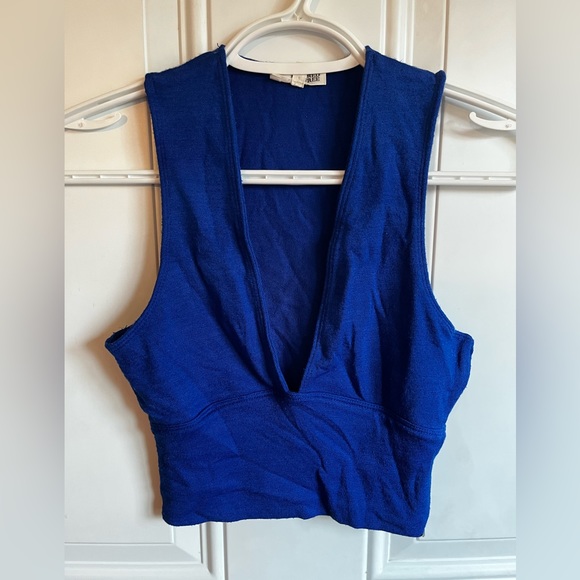 Wilfred Free | XS Valeria Plunge Crop Top - Picture 2 of 6